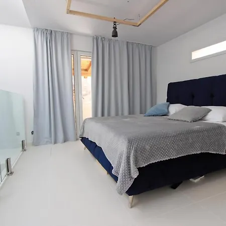 Zadar Central Apartment דירה זאדאר